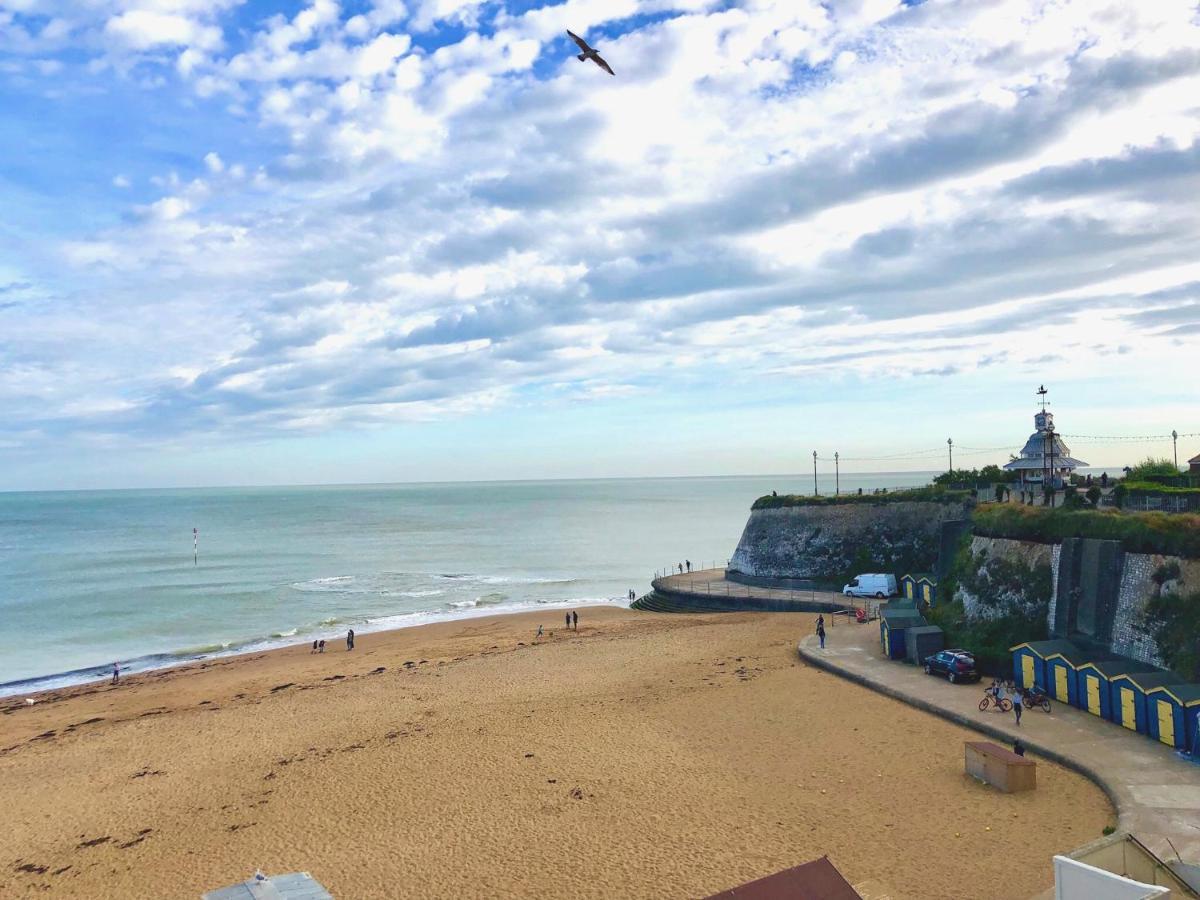 Ebenezer'S Place Broadstairs Eksteriør billede
